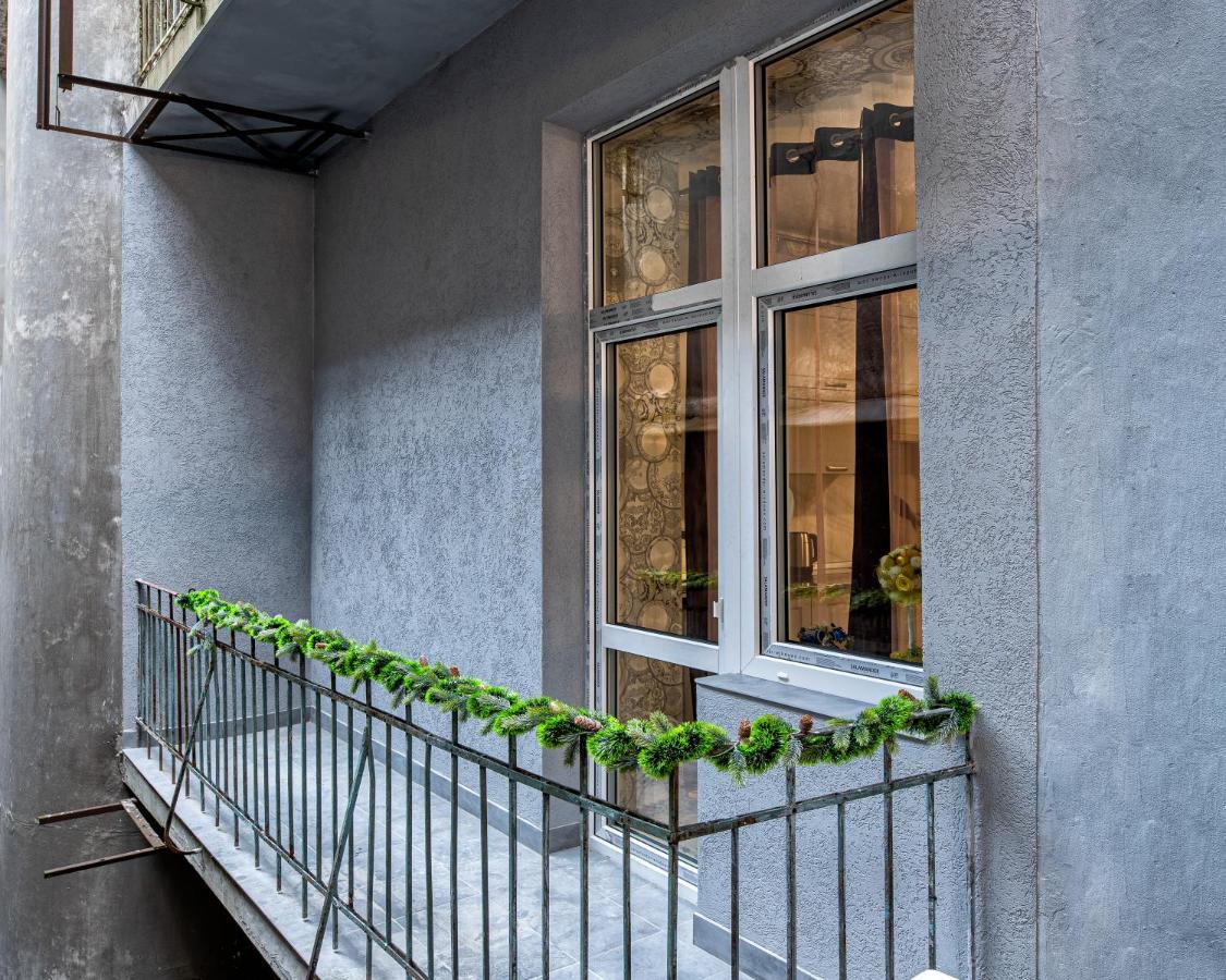 2 - Bedroom Apartments Galicia Лвив Екстериор снимка