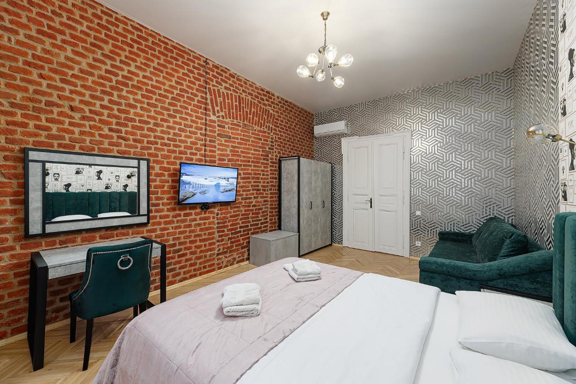 2 - Bedroom Apartments Galicia Лвив Екстериор снимка